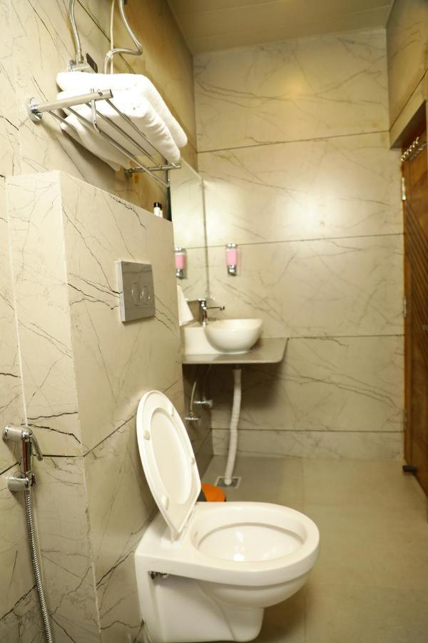 Dee Ess Residency Bed & Breakfast Shimla Exterior foto